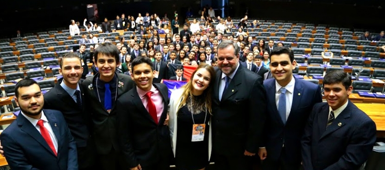 Câmara realiza a 13ª edição do Parlamento Jovem Brasileiro
