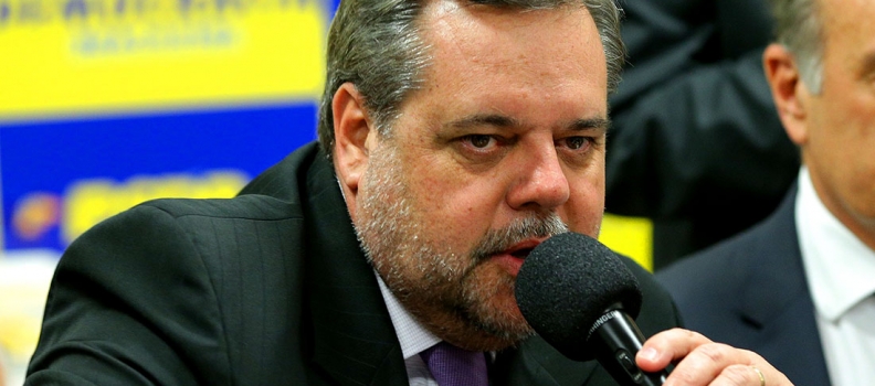 Lobbe Neto vota pela cassação do mandato de Eduardo Cunha