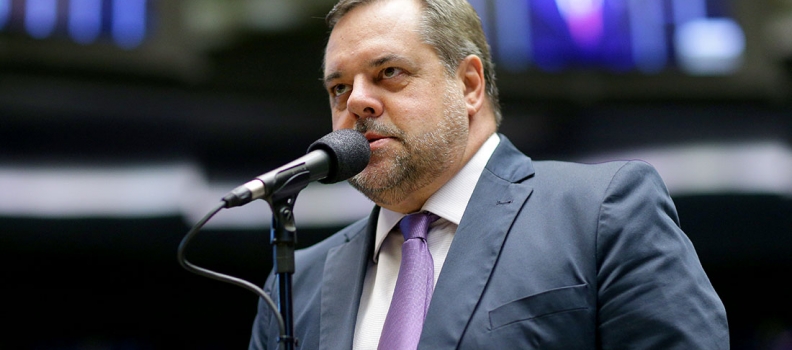 Lobbe Neto elogia plano de recuperação da Petrobras após devastação promovida pelo PT