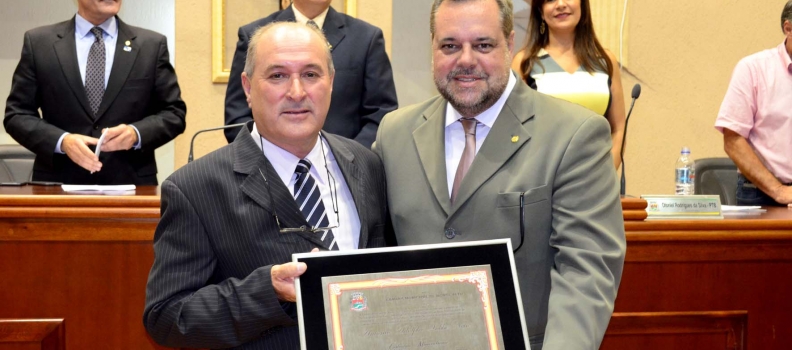 Lobbe e Nogueira recebem Título de Cidadão Montealtense
